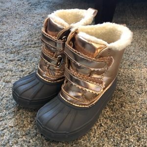 Toddler snow boots!!!!